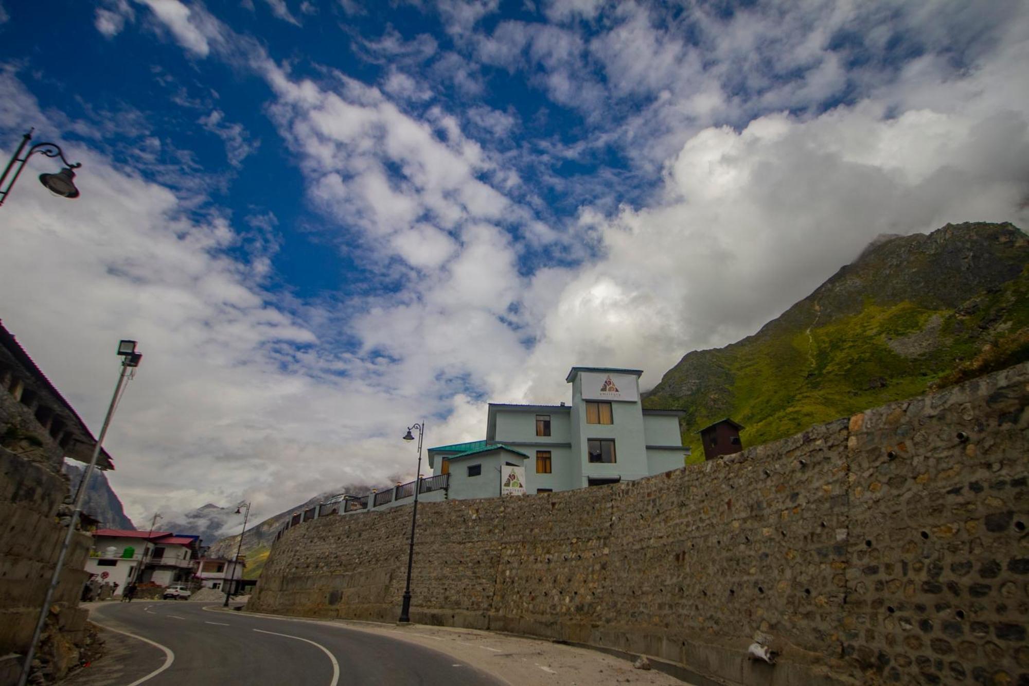 Amritara The Avadh Hotel Badrinath Exterior photo